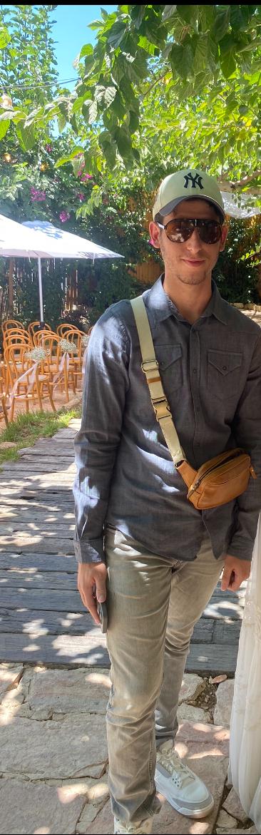 אריאל חיי׳ם גרוסמן